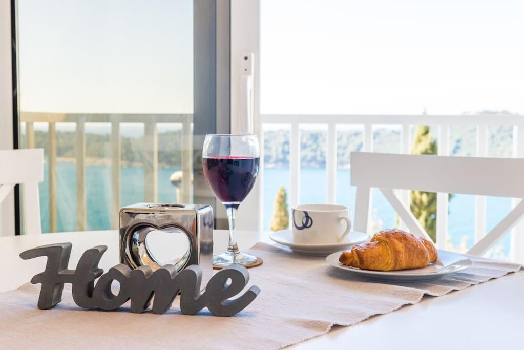 Sea View Apartment 10 Minutes Walk From Old City دوبروفينك المظهر الخارجي الصورة